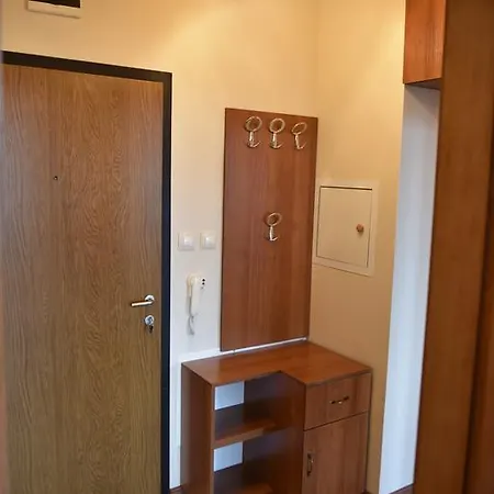 Happiness Apartment
